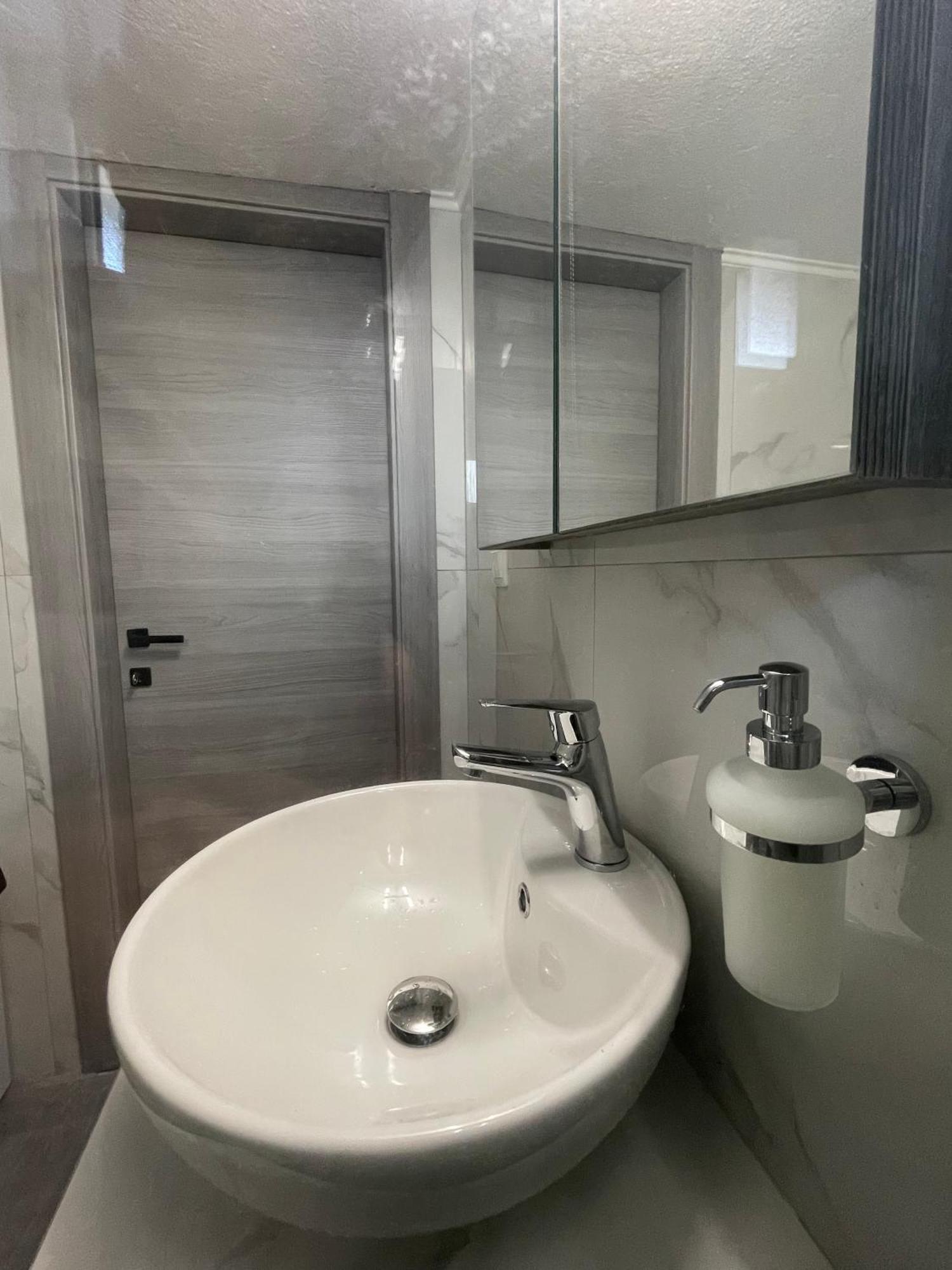 Dt Luxury Apartment Néa Péramos エクステリア 写真