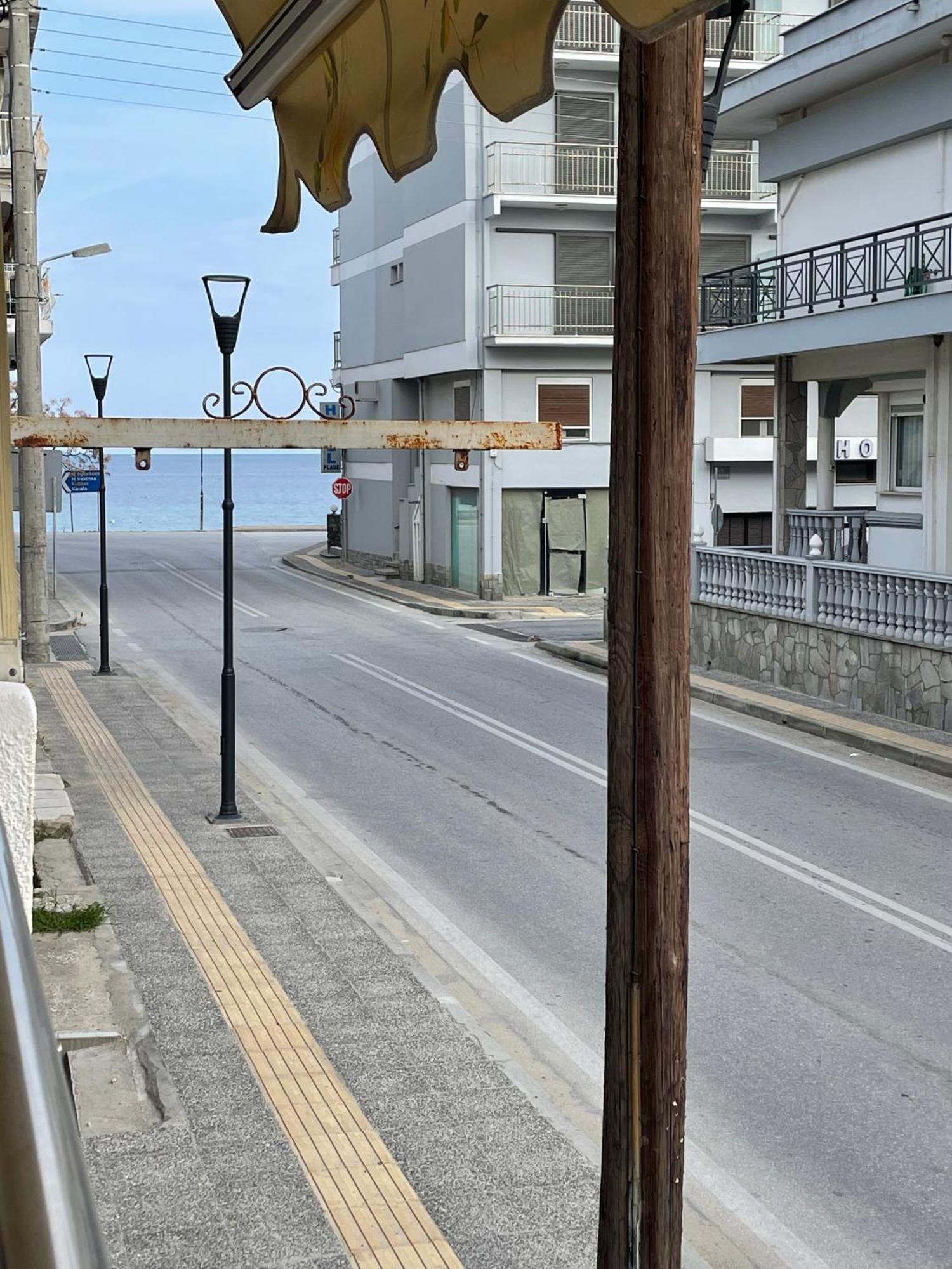 Dt Luxury Apartment Néa Péramos エクステリア 写真